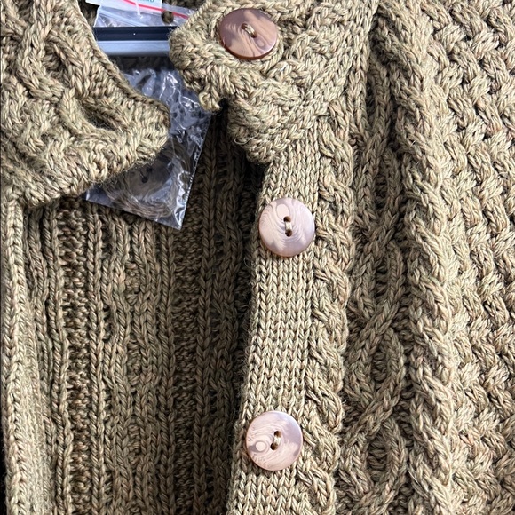 Aran Crafts Olive Wool Sweater Size Large - Picture 5 of 12